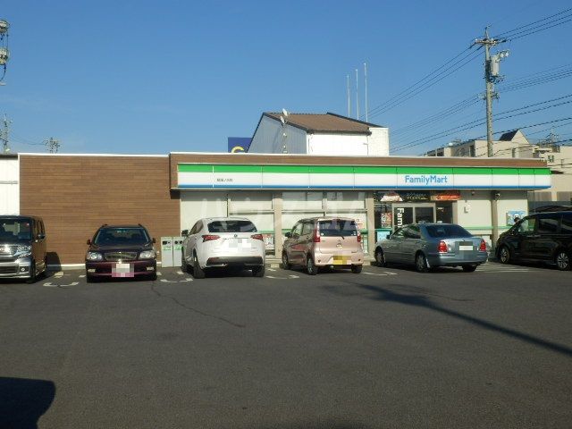 コンビニ　ファミリーマート緑滝ノ水店（コンビニ）まで1233m