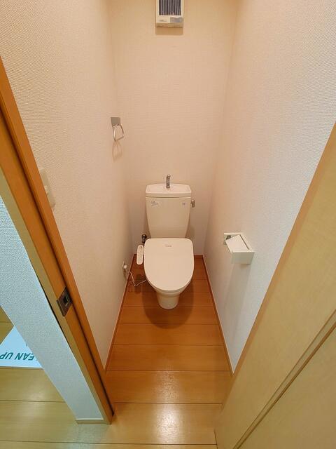 トイレ　シンプルで使いやすいトイレです
