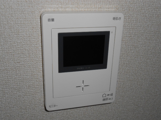 セキュリティ　カラーＴＶモニター付インターホン完備