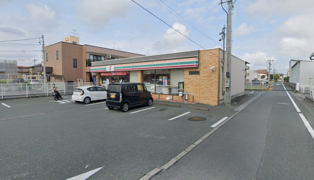 コンビニ　セブンイレブン 浜松曳馬店（コンビニ）まで1026m