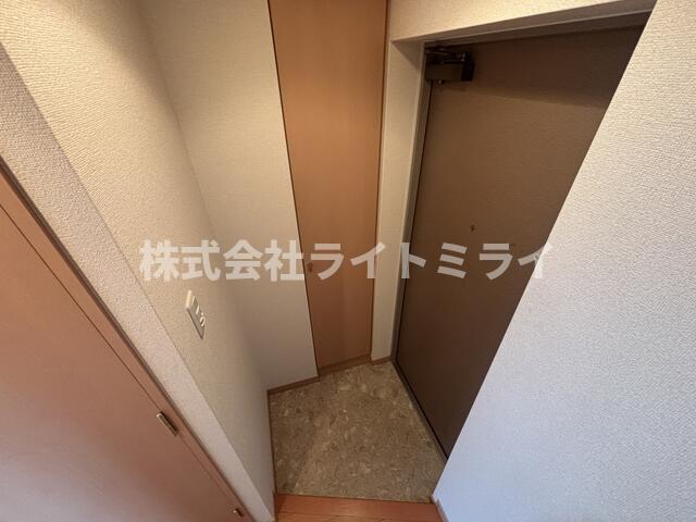 玄関　?