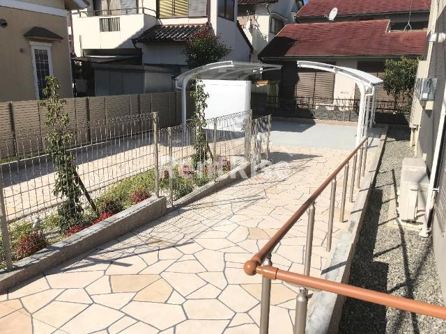 エントランス　外観写真（昼）