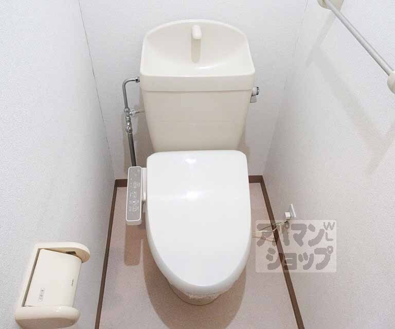 トイレ　ウォシュレットつき！