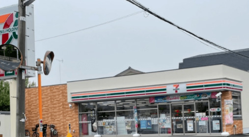 コンビニ　セブンイレブン 調布西つつじヶ丘1丁目店（コンビニ）まで485m