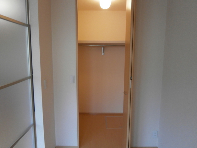 収納　同施工参考写真になります。