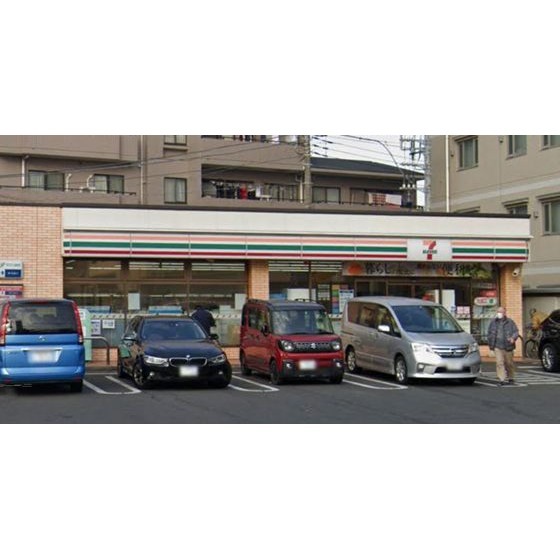 コンビニ　セブンイレブン横浜中里店（コンビニ）まで328m