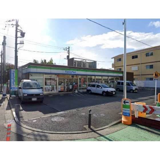 コンビニ　ファミリーマート大岡五丁目店（コンビニ）まで364m