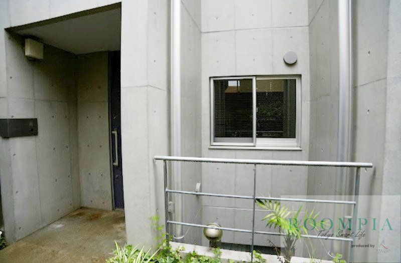 エントランス　物件画像