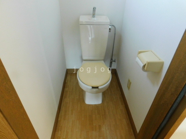 トイレ　当社サービスセンターで温水洗浄便座の設置承ります★