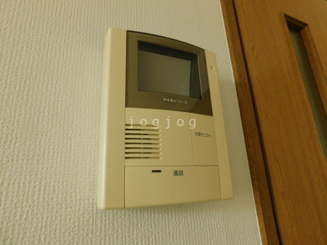 セキュリティ　モニター付きインターホンで来客確認も安心です！