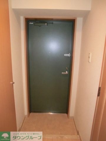 玄関　玄関は大きいですね