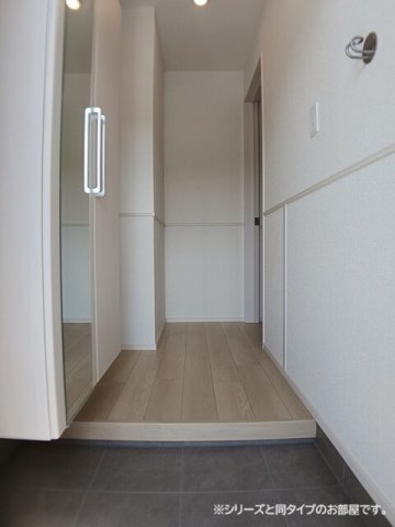 玄関　きれいな玄関です