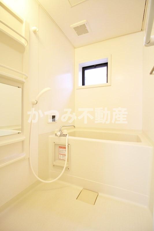 バス・シャワールーム　※他号室参考写真