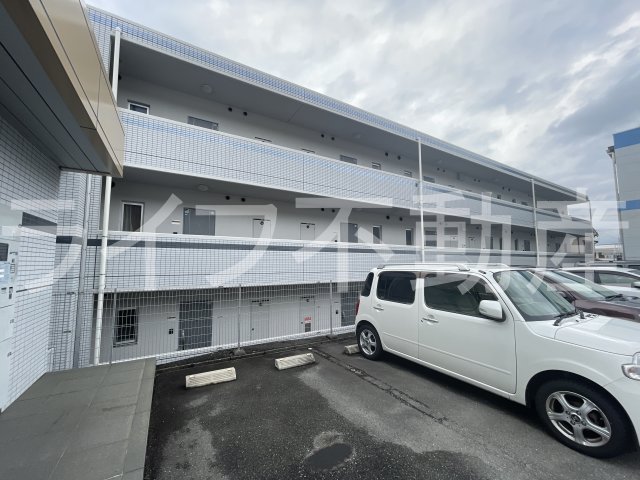 建物外観　落ち着いた雰囲気の外観です