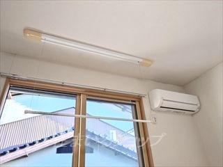 その他設備　便利な室内物干し