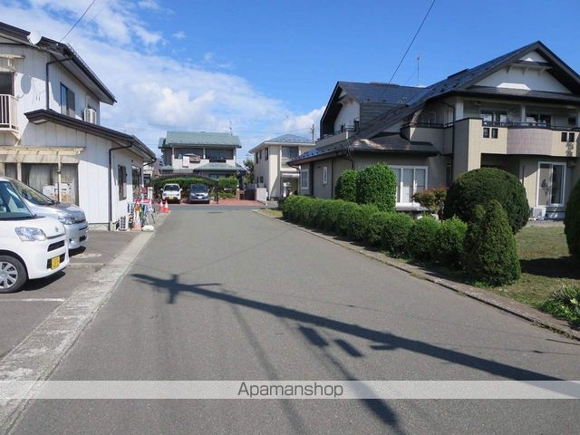 その他　周辺道路（その他）まで0m