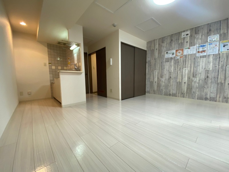 居室・リビング　９．５帖のお部屋です。広々していてゆったり出来そうですね。