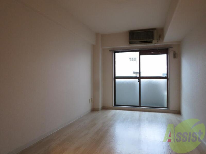居室・リビング　明るいお部屋でゆったりとした生活を