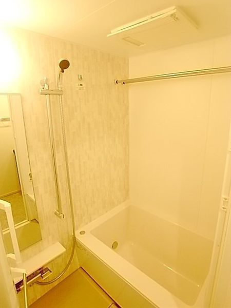 バス・シャワールーム　別タイプ部屋　参考写真です