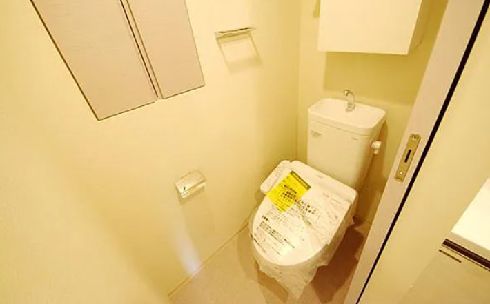 トイレ　※別部屋の参考写真です。