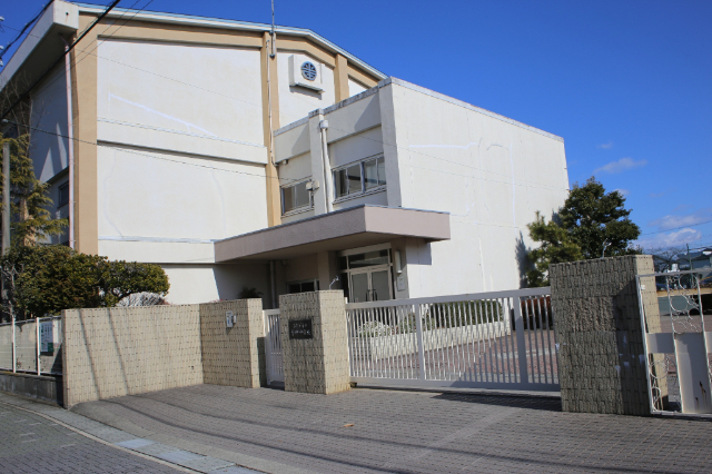 小学校　名古屋市立平田小学校（小学校）まで1001m