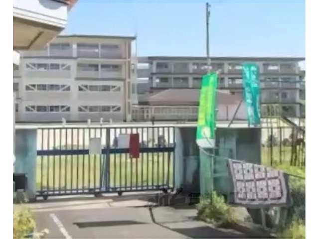 小学校　寝屋川市立桜小学校（小学校）まで2400m