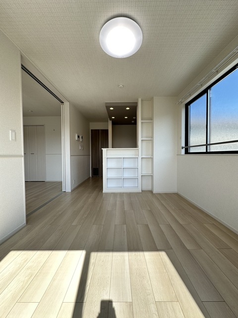 居室・リビング　同施工会社参考写真です