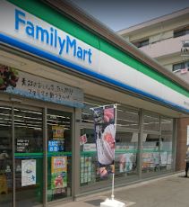 コンビニ　ファミリーマート 新森七丁目店（コンビニ）まで80m