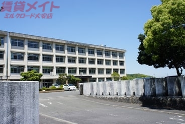 高校・高専　三重県立四日市四郷高等学校（高校・高専）まで3100m
