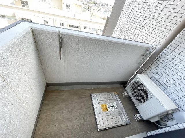 バルコニー　【嬉しいネット無料♪】駅近、平坦のおすすめ物件！