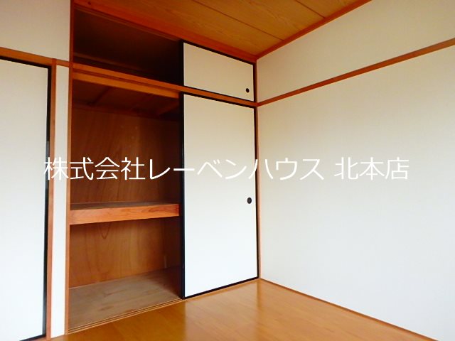 収納　同物件2階の部屋参考写真