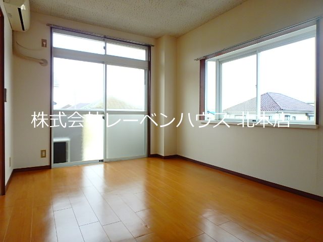 居室・リビング　同物件2階の部屋参考写真