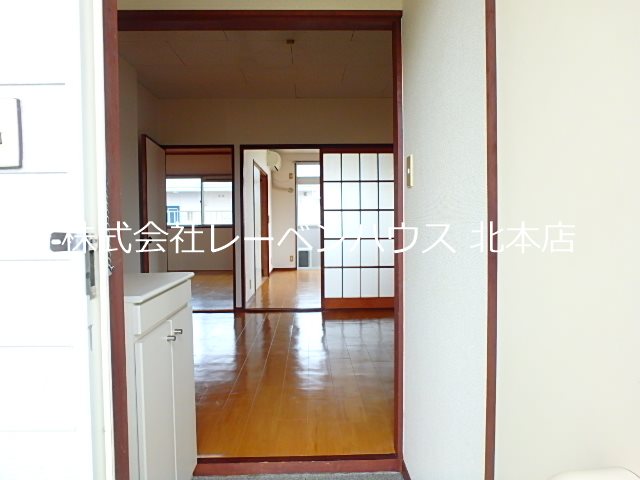 玄関　同物件2階の部屋参考写真
