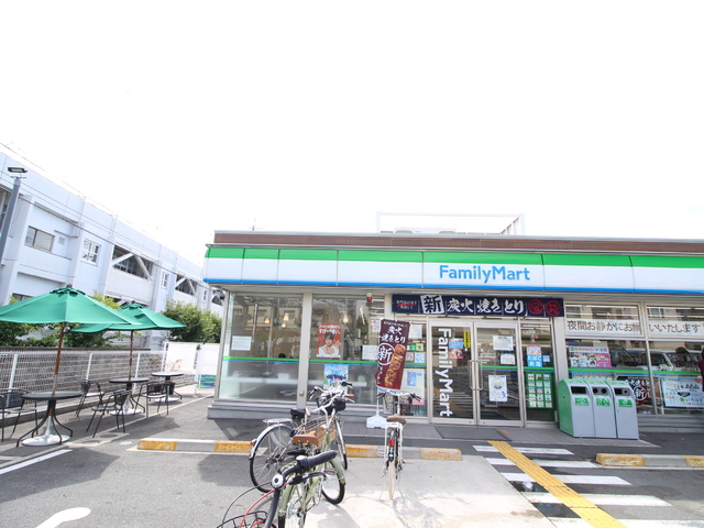 コンビニ　ファミリーマート　東大阪南荘町（コンビニ）まで1000m