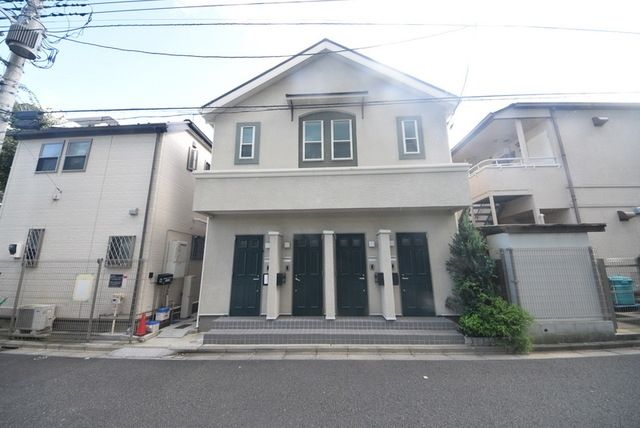 建物外観　★駅徒歩3分の駅近物件です★
