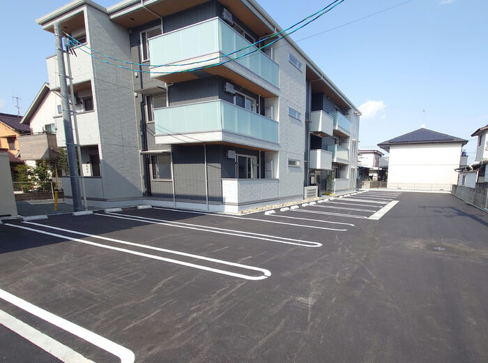 駐車場　駐車場