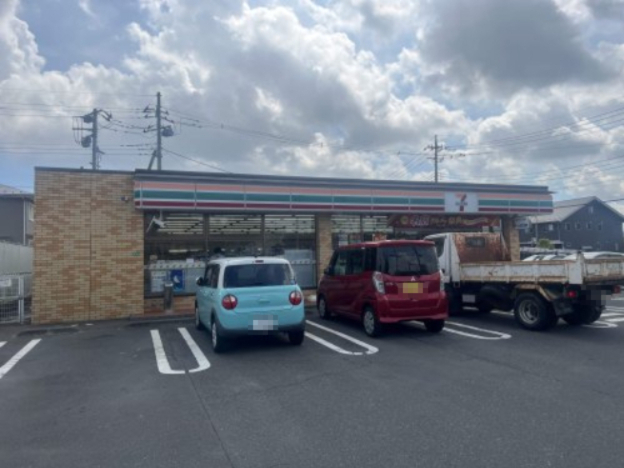 コンビニ　セブン‐イレブン　東海船石川店（コンビニ）まで589m