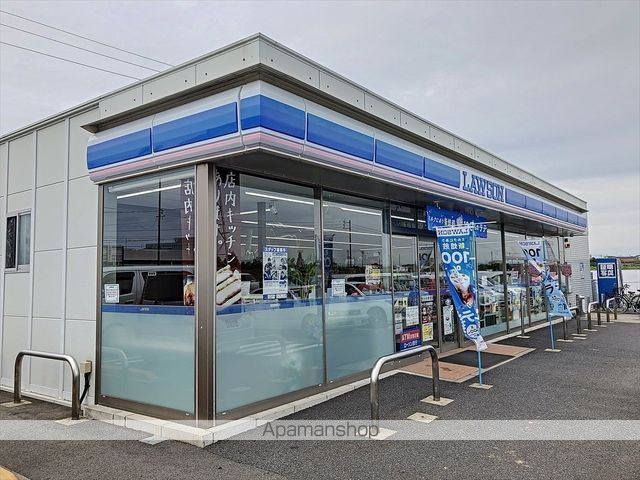 コンビニ　ローソン（コンビニ）まで774m