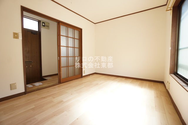 その他部屋・スペース　窓から暖かな日差しが入ります♪