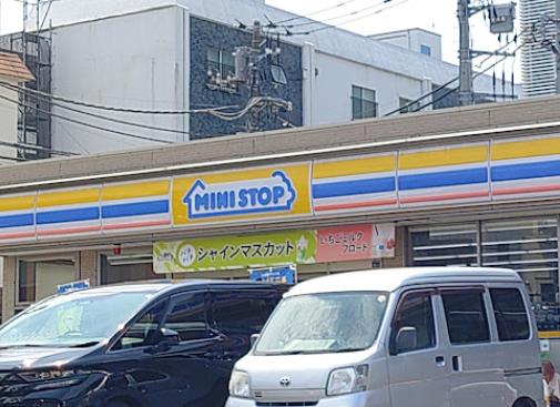 コンビニ　ミニストップ板橋日大病院前店（コンビニ）まで231m