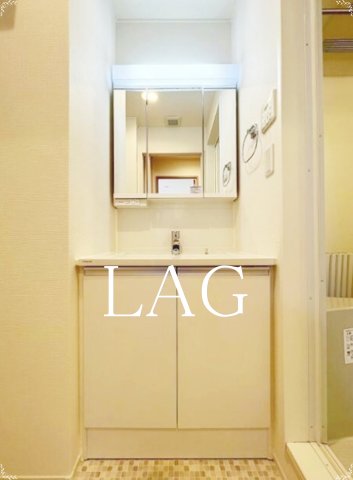 洗面設備　洗面台です。