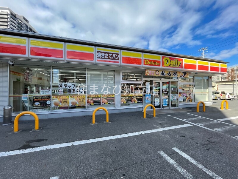 コンビニ　デイリーヤマザキ安城相生町店（コンビニ）まで682m