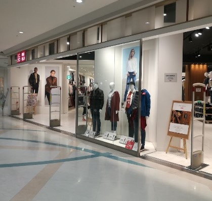 ショッピングセンター　ユニクロイオンモール川口前川店（ショッピングセンター）まで1159m