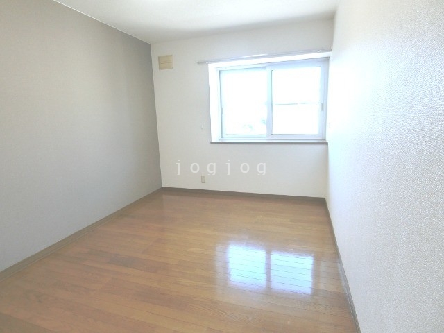 その他部屋・スペース　壁が多く使いやすいお部屋です