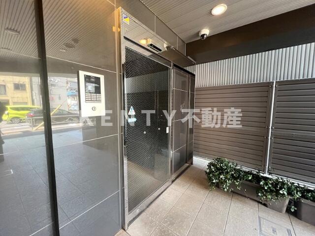 エントランス　建物の内部です