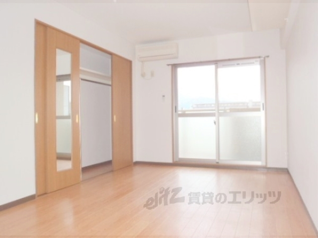 居室・リビング　広いお部屋です・