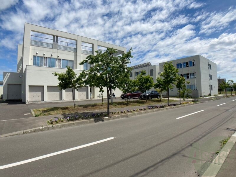 中学校　札幌市立屯田北中学校（中学校）まで1130m