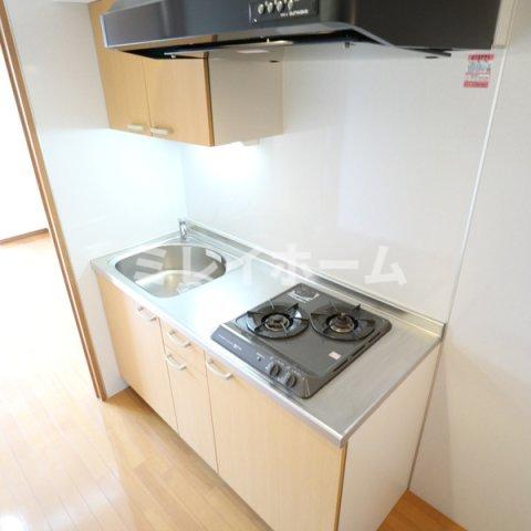 キッチン　同建物内別のお部屋の参考写真になります。