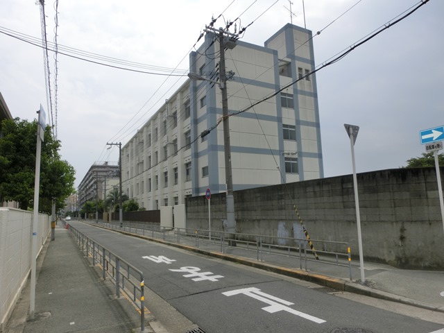 中学校　大阪市立歌島中学校（中学校）まで873m