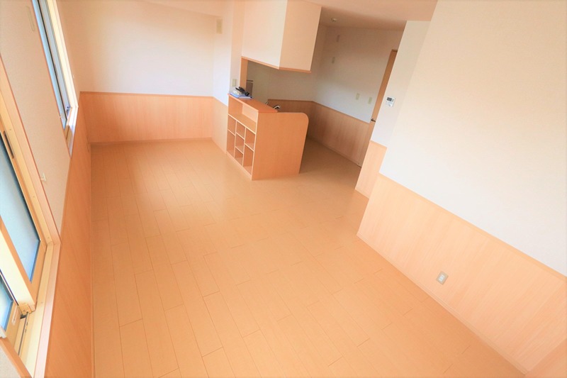 エストコリーヌ I番館の居間写真